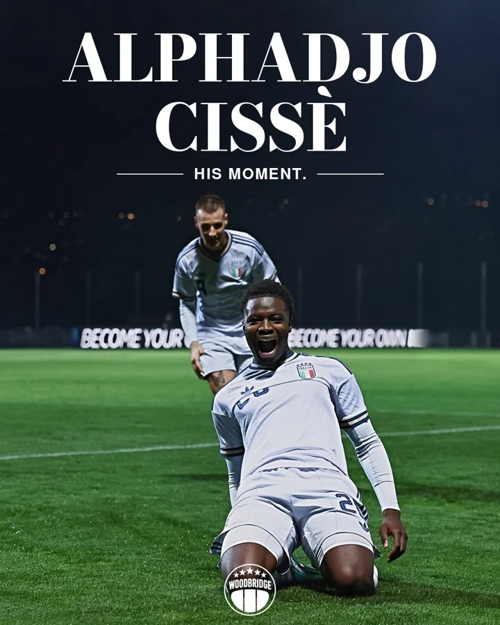 Alphadjo Cissè — photograph 1 of 1